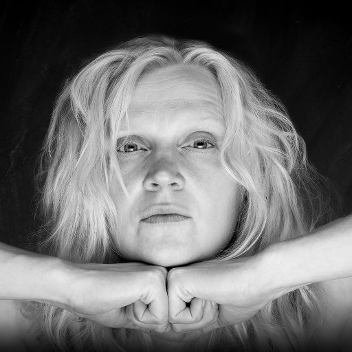 Kuvariina's profile picture. Thoughts create change. 
Vastuullisuus | Inhimillinen viestintä | Strateginen inspiraatio | Kuvaviestintä | Työelämän kehittyminen | Parempi yhteiskunta.