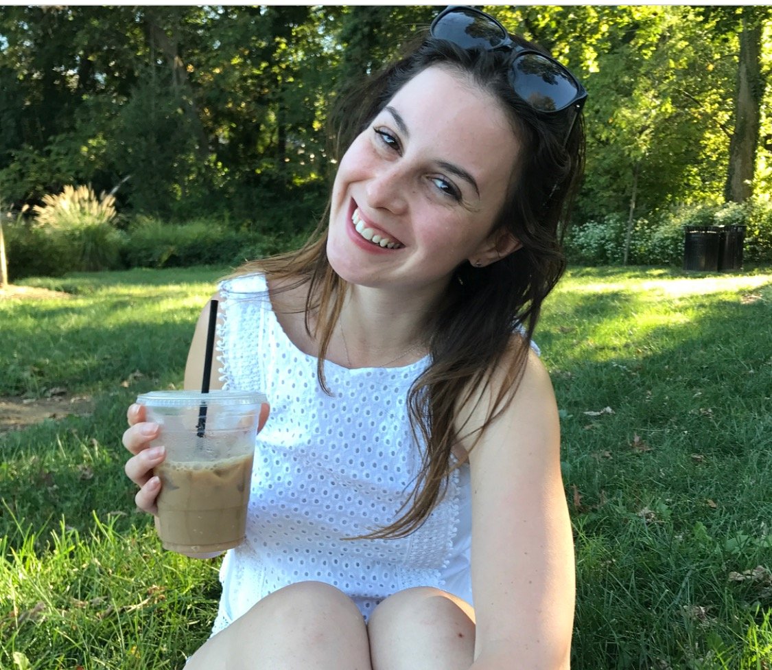 ash_feller's profile picture. "Life is too important to be taken seriously." - Oscar Wilde 
Digital Marketer @PeopleDoc_Inc 💻 RYT® 200 🧘🏻‍♀️ Reiki Level 1 and 2 🤗