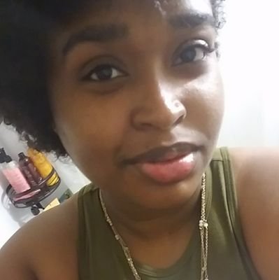 Nicha_ndHearts Profile Picture