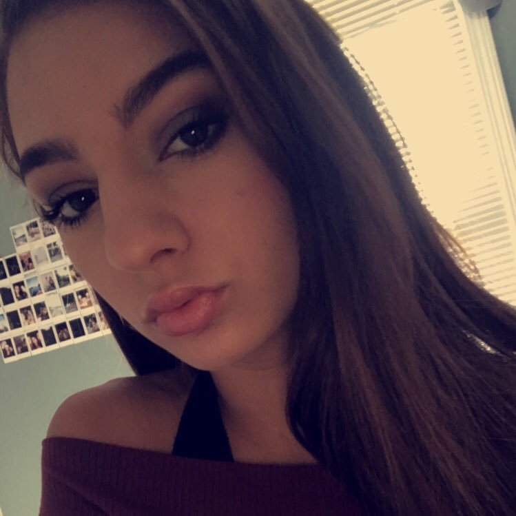 savannahb144's profile picture. love love love