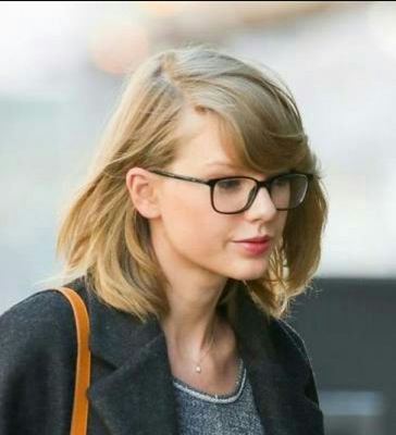 Welcome to the fanpage for Taylor Swift.💕
Account Made-29/09/17