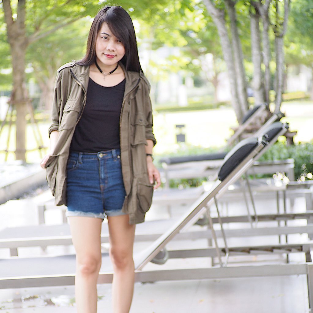 lectron29's profile picture. จำหน่ายน้ำหอมฉีดผ้าแอสเตอร์ ทั้ง ปลีก - ส่ง จ้า (สอบถาม/สั่งซื้อได้ตลอด 24 ชั่วโมงนะคะ) ปล.ติ่งน้องหมอฉลาม🦈❤️