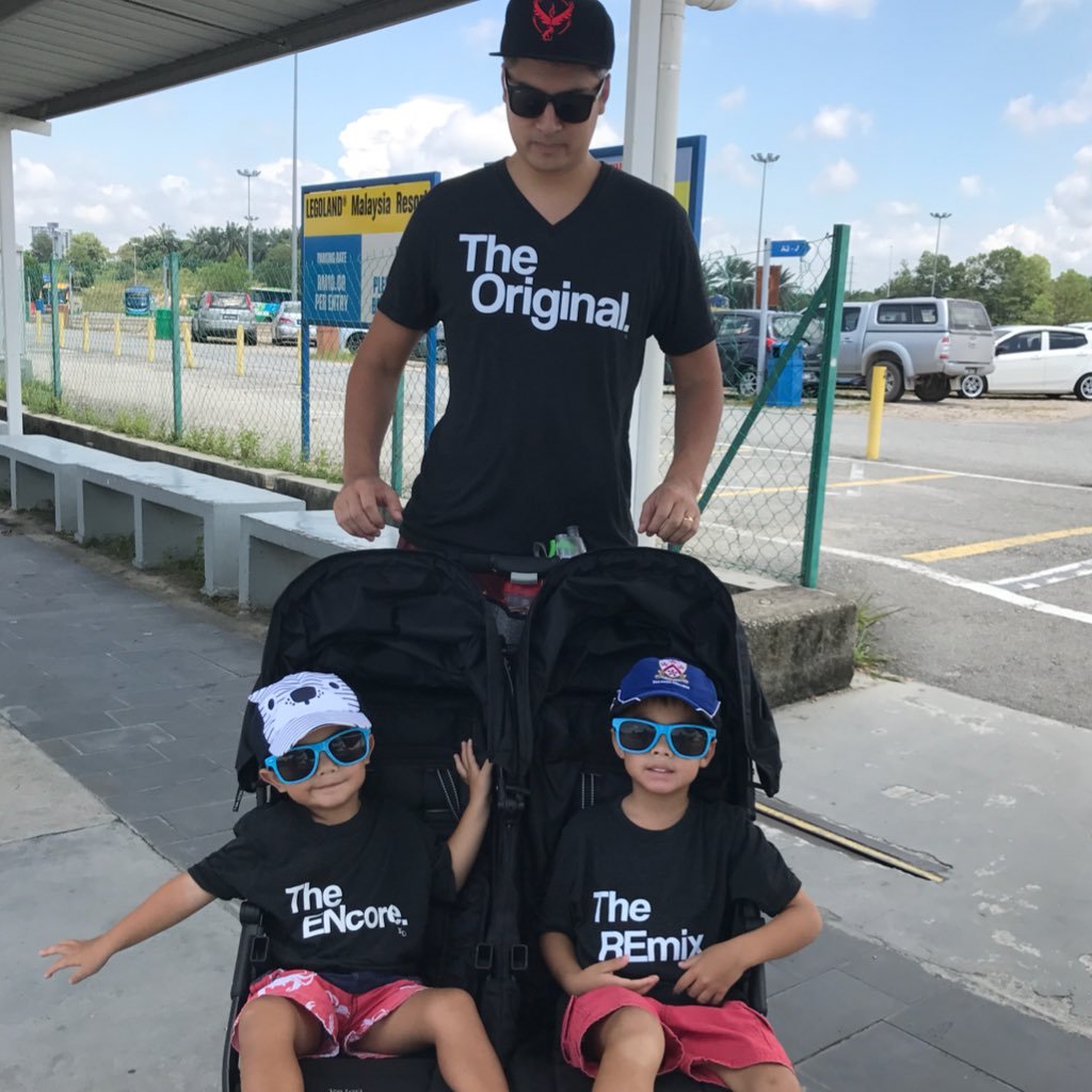 Singapore radio DJ, Kiss92. 🤷🏽♂️ Author of “99 Rules For New Dads”