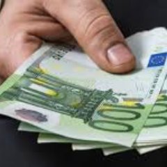 Choisissez vos pronostiqueurs préférés, le poids qu’ils auront dans votre BK on en discute, vous aurez nos conseils et on vous construit un portefeuille.