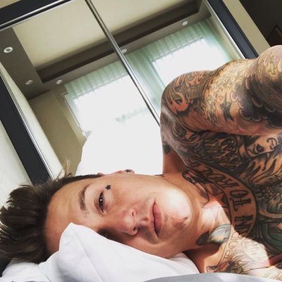 paparoachfamily's profile picture. @paparoach instagram: paparoachfamily  personal Instagram: kgrier99    Roacher for life ✊💙