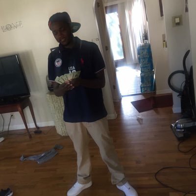 ghettoboytrele's profile picture. Rip Mike & Tony , Tino , Gianni #LongliveLerio Free Dame And Cel And Quarie 😈🤐 Anti-Social Amosc : Loaf_gangtrele1 2017 👨🏽‍🎓🤘🏾