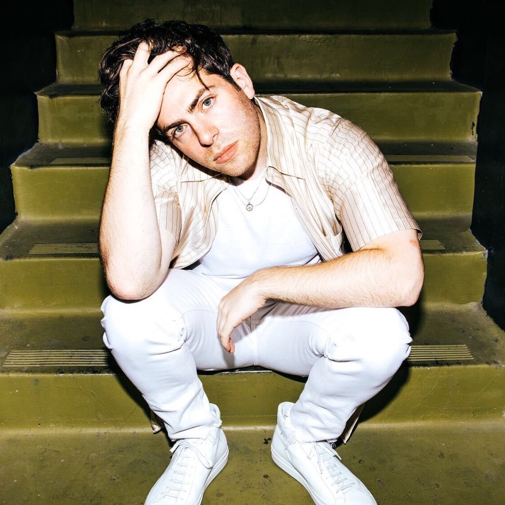 |-/\ || Bringing you all things @HoodieAllen || #HoodieMob