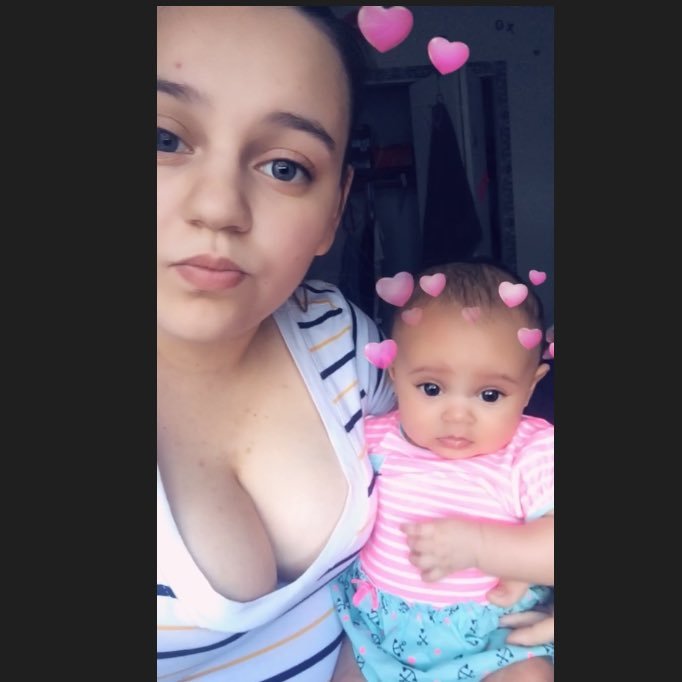 Irish🇮🇪 and Rican🇵🇷 ▪️Snapchat: ashh.c0 ▪️ cancer ♋️ ▪️ A mother to a princess 👩👧💕▪️