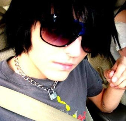 R_I_P_nick's profile picture. i love you ana :)