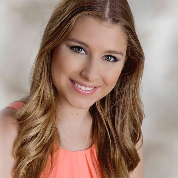 andreafd_'s profile picture. Co-Creadora VeggieBO 🚛 Comercio Internacional 📈Máster en Marketing y Logística 🚢  International Freight Forwarder