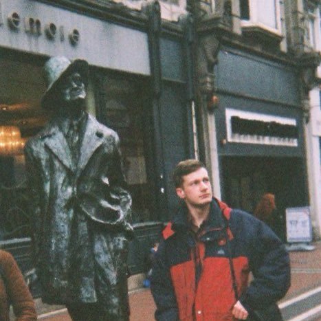 DadswellBen's profile picture. Being fake nice to people in 2023