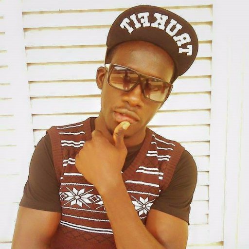 Instagram: yuridominique
facebook: Yuri Dominic, +244996482988(whatsap) yuridominique35@gmail.com