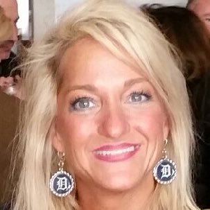 karenolsen27's profile picture. 