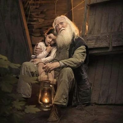 124Han's profile picture. Languages;R.books. Design💕