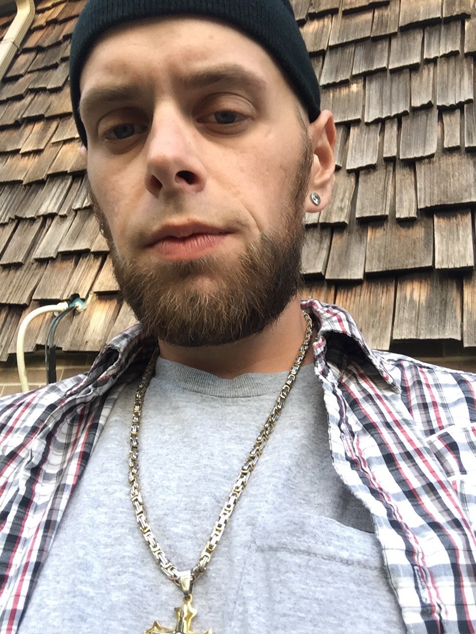 spankmonkey87's profile picture. working at google installing servers & moving server racks etc