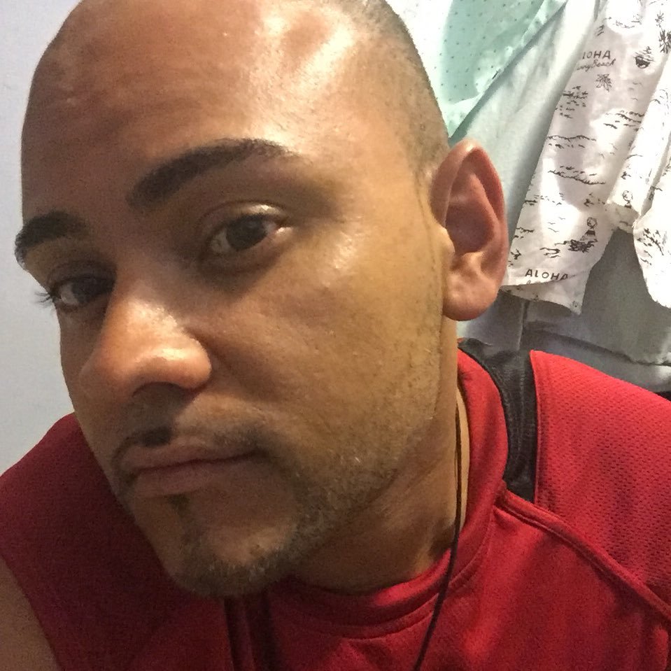 29year old Puerto Rican cool person that you would like to hang out and be friends with 🇵🇷😉🙂😎😀