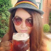 Rebecca Toon(@TequilaBecca) 's Twitter Profile Photo
