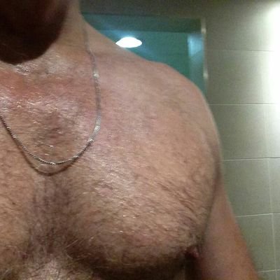 Dad4versuk's profile picture. Muscled dad seeking BB lads (18+) to breed and be bred. #hairyarse #fit #allnight #BB # breeding season #cumwhore #andrewjstokes