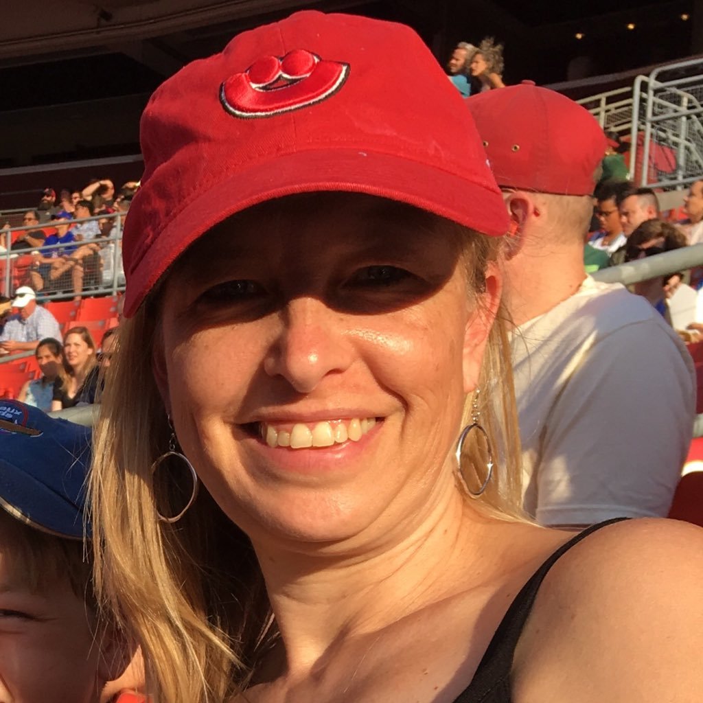 Married , proud mom of 2, 2nd grade teacher, Latvian, likes cooking and traveling, CAPS and Redskins fan