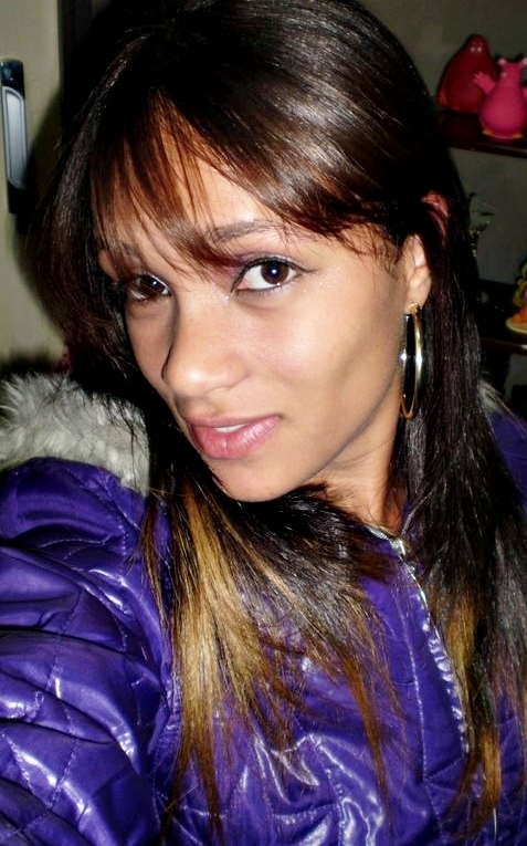 paulinhacriiis's profile picture. 