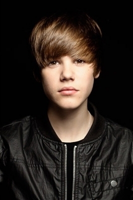 :I am a HUGE Justin Bieber fan!:) Justin Bieber, Caitlin & Christian Beadles, Keke Palmer, Cody Simpson, Ryan Butler & Juliann Goins are all following me!