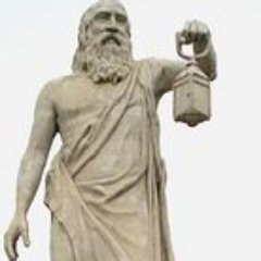 https://pbs.twimg.com/profile_images/914584035803979776/kr1d0WWn_400x400.jpg