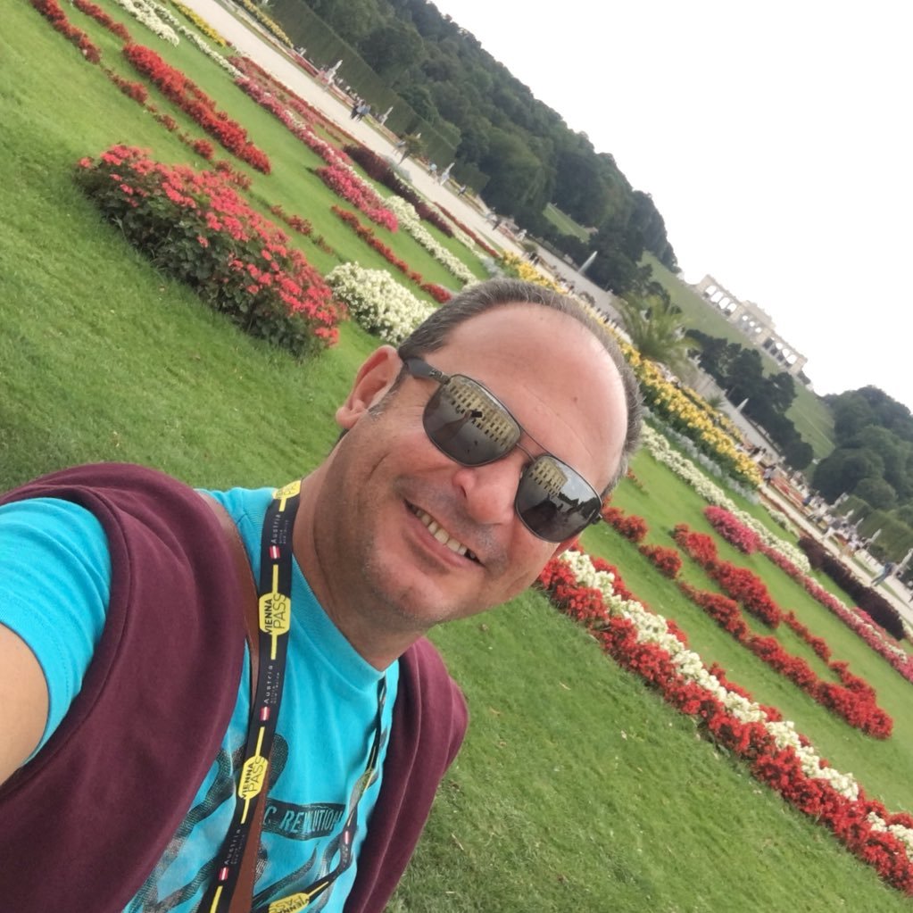 MomtazMagdy's profile picture. خلي السعادة تكون هي المحرك الأساسي لأي حاجة بتعملها