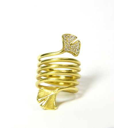 alisonnagasue's profile picture. NYC Designer of artisan jewelry including iconic Ginkgo Glow collection in 18K green gold and diamonds with gemstones