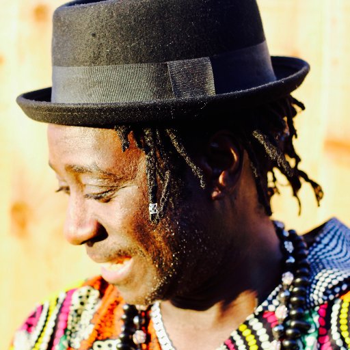 Multi-instrumentalist and singer from Dakar, Senegal.
https://t.co/NsCF6coZ8E