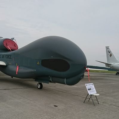 kurono_aki's profile picture. 本とゲームが趣味の人。日本酒・ウイスキーが好物。焼酎なんかもたしなむ。最近は主に団長業が主体。2020年からVのものにはまり始めた。☁🐾🐏🍎👯☃️🌕∞🌱🪄🐾🌄
一口馬主の出資馬は固定参照。