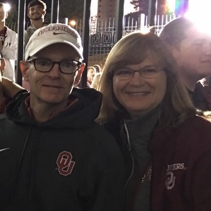 born in ND, raised in IN,Japan,MI. Grad HS in Michigan. MSU Spartan then transferred to OU to be a Sooner, lifetime Twins & Vikings fan. Live in OK