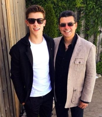 Hello I'm Manny I married my wife Karen in 1996 and had 2 children Shawn (born August 8, 1998) and Aaliyah (born September 15, 2003)