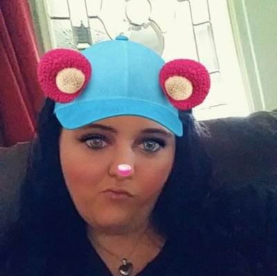 I am a 30 year old mother with 4 rambunctious little boys and I'm married to my best friend!