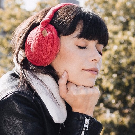 Sound Huggle - The World’s Coziest Hi-Fi Headphone now LIVE on Indiegogo! https://t.co/PQTZVUhm6U