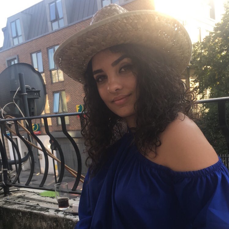 🔅Portuguese 🇵🇹🔅18y🔅Mum👸🏻🔅music_lover 🎶 📍Living in UK 👻profetalinda69 📌Deus sabe o que faz, eu não! #fact