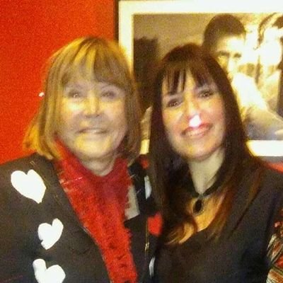 Figura Pública_
Actriz_
Modelo_
Cantante_
Prensa_
Productora_
DIALOGANDO CON ROSANA