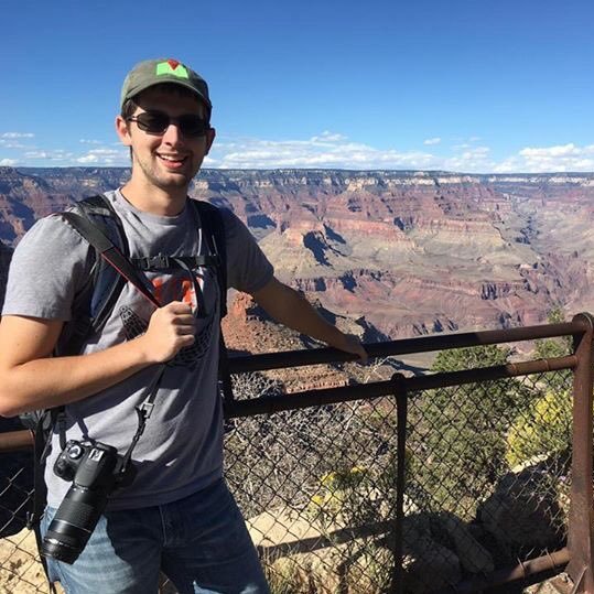 Florida native interested in wildlife conservation and the natural history of snakes. All of my herp observations are submitted through https://t.co/D46B4qAcw6