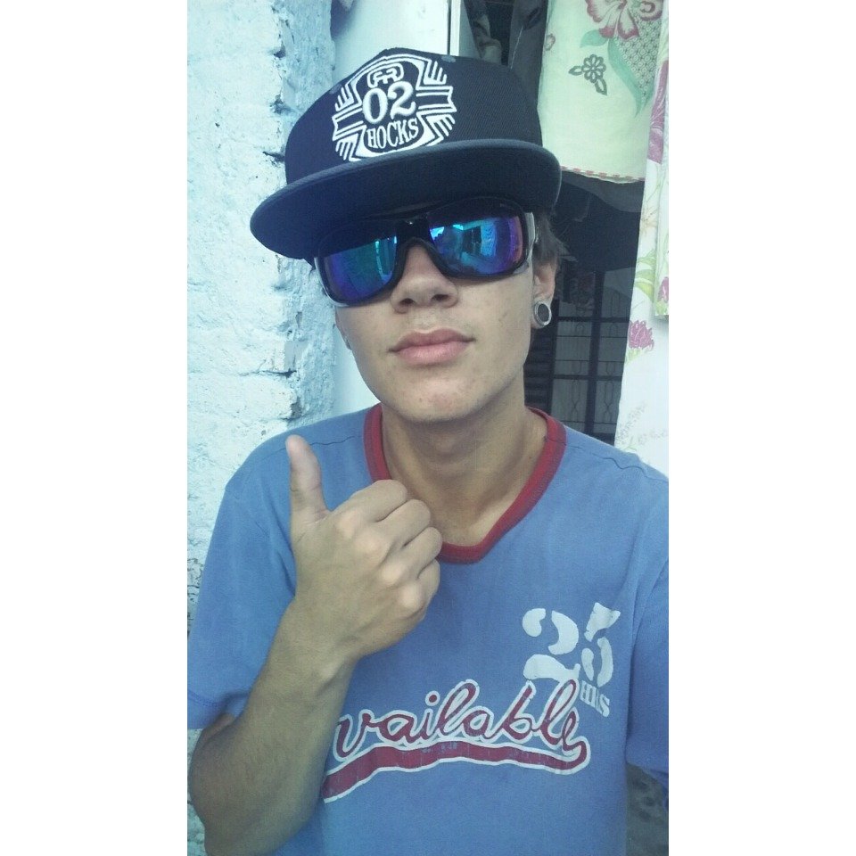 KnfAvila's profile picture. Mesmo que a vida seja complicada, ela só piora si você quiser ✌🎭