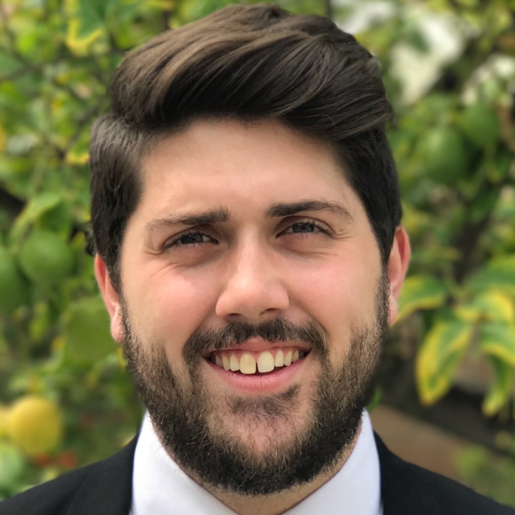 ReedOnculous's profile picture. In a constant battle with my windshield wiper speed.