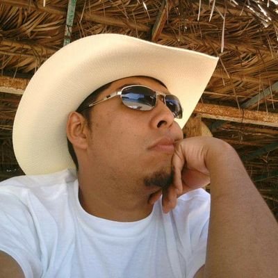 BLUTHENGEL's profile picture. Aunque muchos creen que pensar y fantasear con alguien más es el primer paso hacia la infidelidad, esto es falso.