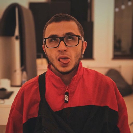 _stutterer_'s profile picture. У меня щёки шире ваших возможностей.