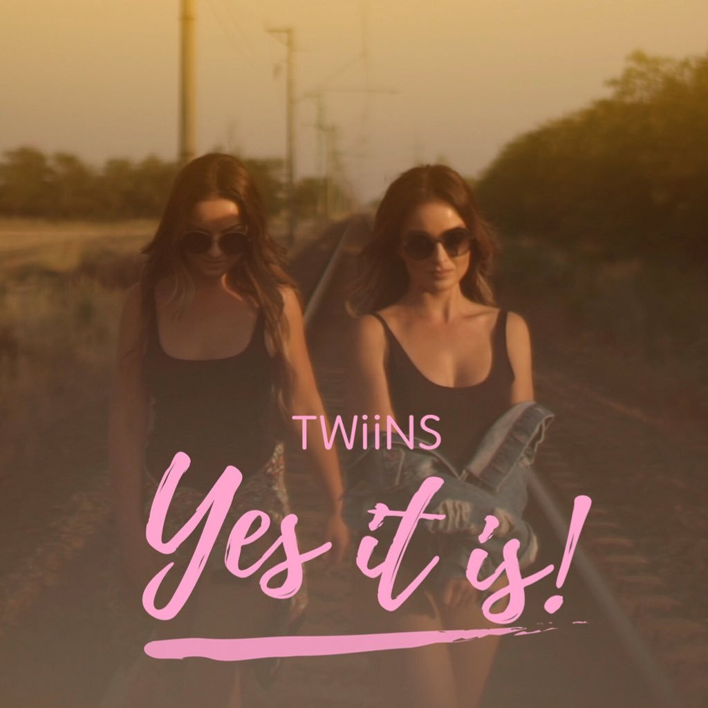 TWiiNS👯🎤🎤🎶 @DanielaTWiiNS & @VeronikaTWiiNS twiins@twiinsmusic.eu ***new single coming soon!!!***