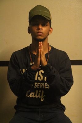 Hey this is cunfuze a dancer from mumbai India
madly in love with popping dance style