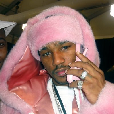 VibesThrowback's profile picture. A page to find some good throwback hits. Follow my personal account @blondedyeezus