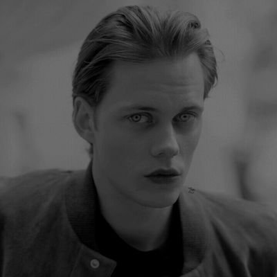 xxɪɪ ▪ ᴀʟғᴀ ▪ ᴅᴇ ᴇʀᴏs.
《ʟᴀ ᴏsᴄᴜʀɪᴅᴀᴅ ᴇs ᴍɪ ᴄᴀᴍɪɴᴏ, ʟᴀs ᴛɪɴɪᴇʙʟᴀs ᴍɪ ᴛʀᴏɴᴏ ʏ ᴛᴜ ᴀɢᴏɴíᴀ ᴍɪ ᴀʟɪᴇɴᴛᴏ.》