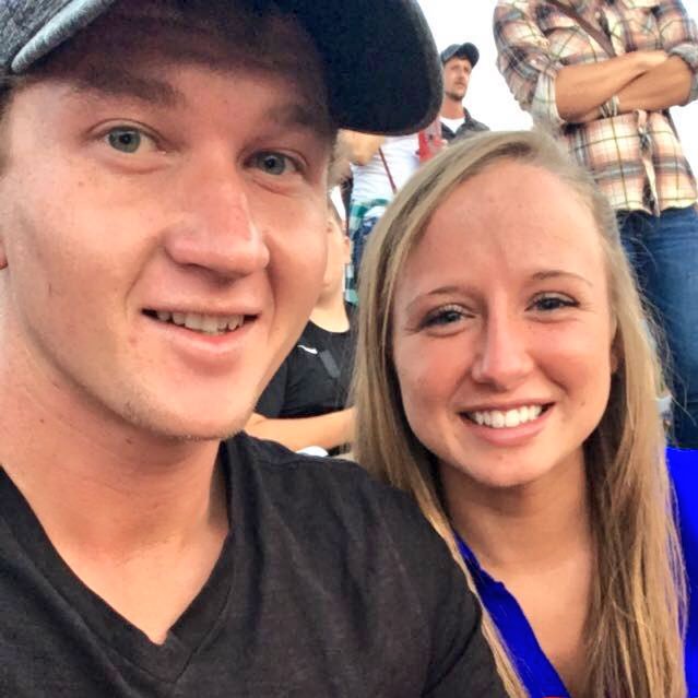 RenaeYoder1's profile picture. Live while your young✌