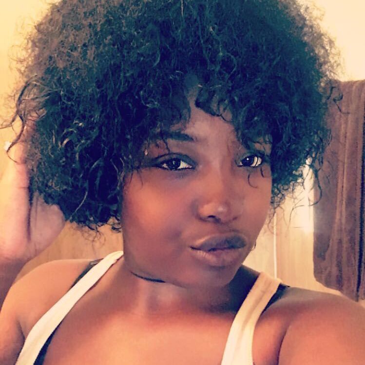 A Princess👑 building an empire to become 👸