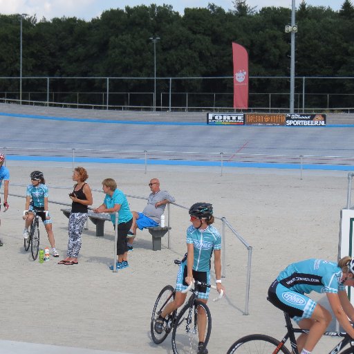 Ondersteunen, begeleiden, faciliteren van (twee)wieleractiviteiten en evenementen