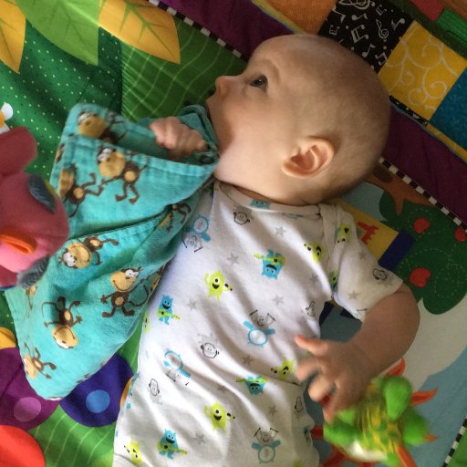 cldwlng's profile picture. Music Teacher, Gleek, Coldplay fan, craft doer and pizza lover...