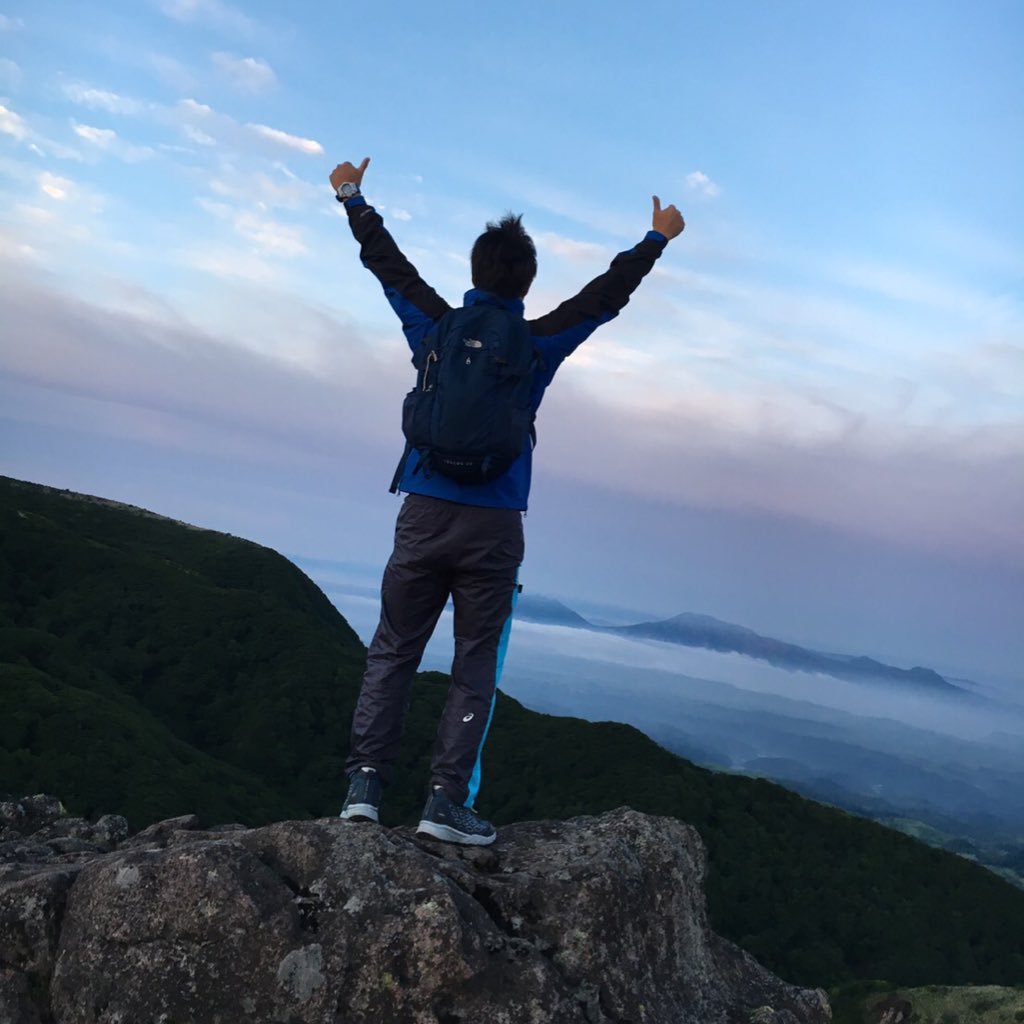 社会人4年目、サラリーマンやってます!👨💼夢は大きく海外に住むこと!!🌉😋 ラスベガスとか行ってみたいな〜。そろそろ行動しないと。。。何かいい手はないものか🤔#ビットコイン